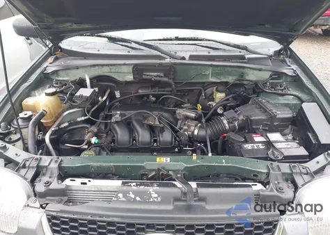 2003 Ford Escape Xlt из США, поврежденный, VIN 1FMYU031X3KA31076